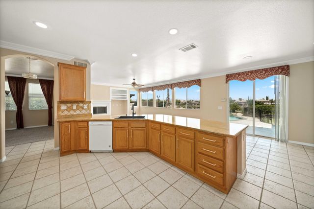 3121 Club Rancho Drive, Palmdale, CA 93551