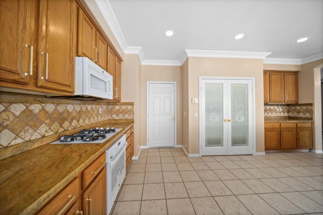 3121 Club Rancho Drive, Palmdale, CA 93551
