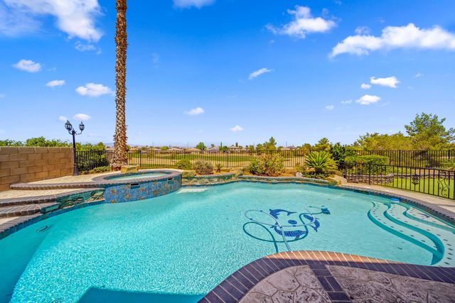 3121 Club Rancho Drive, Palmdale, CA 93551