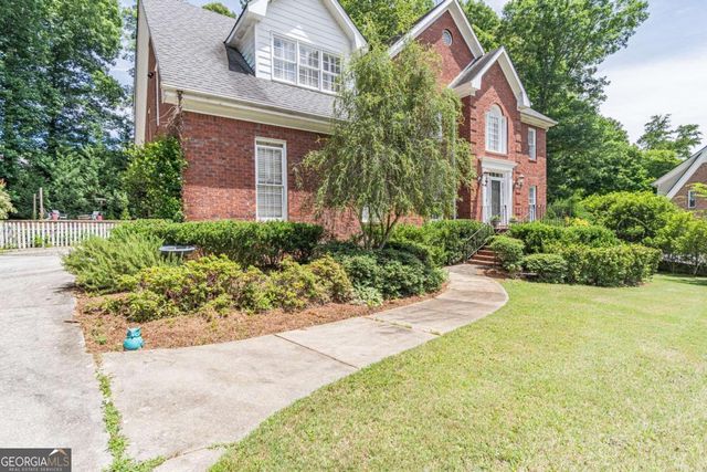 2702 Thatcher Court, Lawrenceville, GA 30044