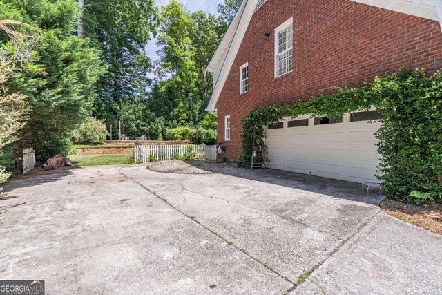 2702 Thatcher Court, Lawrenceville, GA 30044