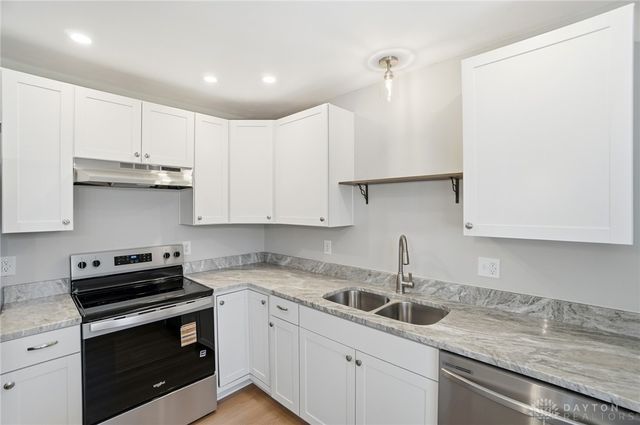 2724 Hazelbrook Drive, Butler Twp, OH 45414