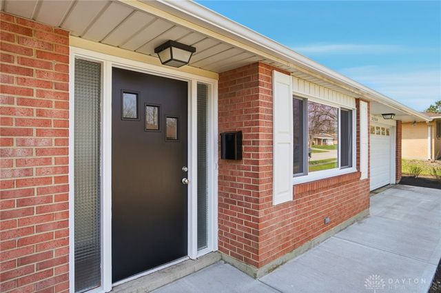 2724 Hazelbrook Drive, Butler Twp, OH 45414