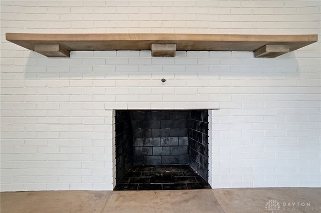 2724 Hazelbrook Drive, Butler Twp, OH 45414