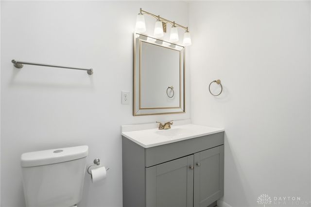 2724 Hazelbrook Drive, Butler Twp, OH 45414