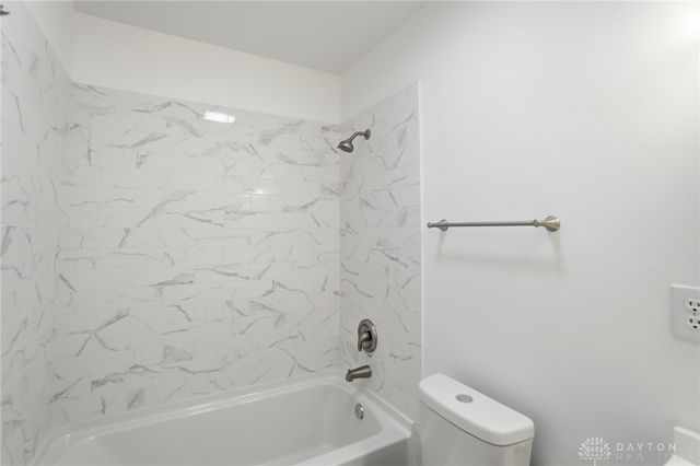 2724 Hazelbrook Drive, Butler Twp, OH 45414