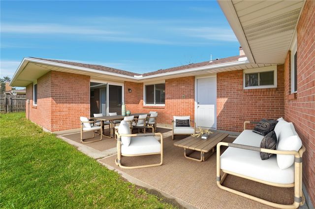 2724 Hazelbrook Drive, Butler Twp, OH 45414