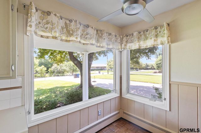 1802 S 76Th Avenue, Omaha, NE 68124