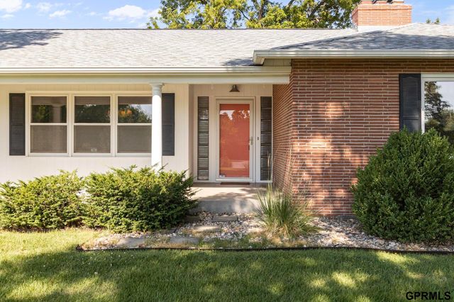 1802 S 76Th Avenue, Omaha, NE 68124
