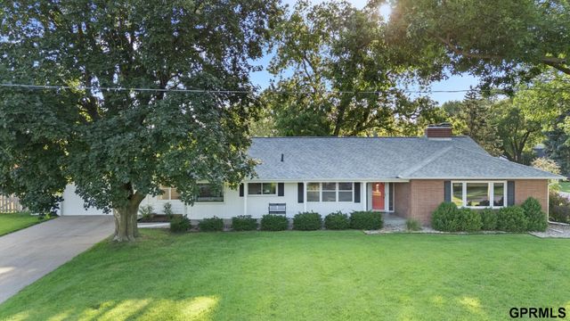 1802 S 76Th Avenue, Omaha, NE 68124