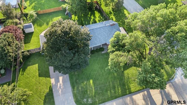 1802 S 76Th Avenue, Omaha, NE 68124