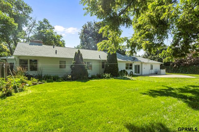1802 S 76Th Avenue, Omaha, NE 68124