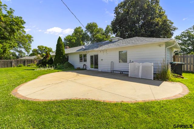 1802 S 76Th Avenue, Omaha, NE 68124