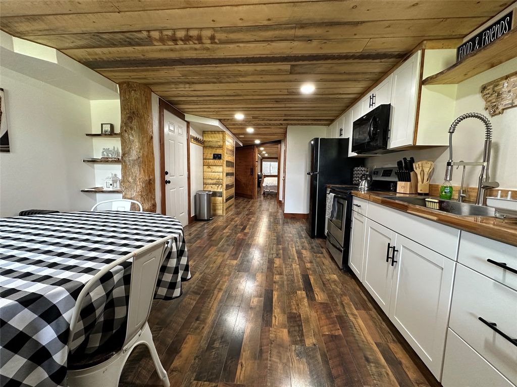 Image 87 of property listing at 225 Muskrat Creek Road, Boulder, MT 59632