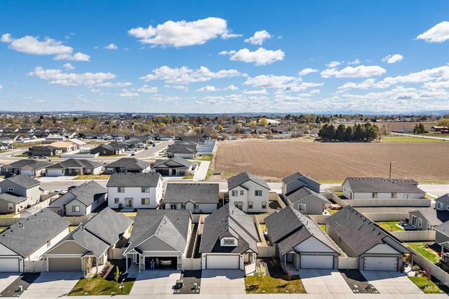 1603 Kenyon Meadow St, Twin Falls, ID 83301