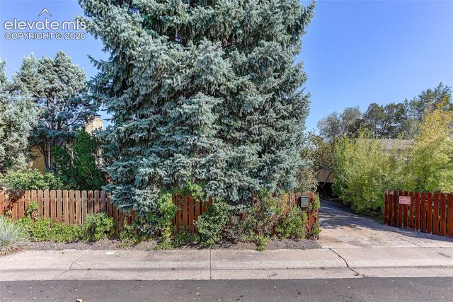 450 S Quitman Street, Denver, CO 80219