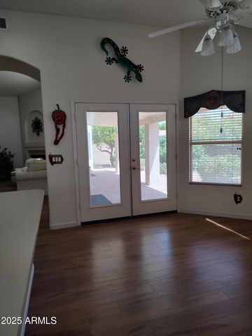 1365 W COURTNEY Lane, Tempe, AZ 85284