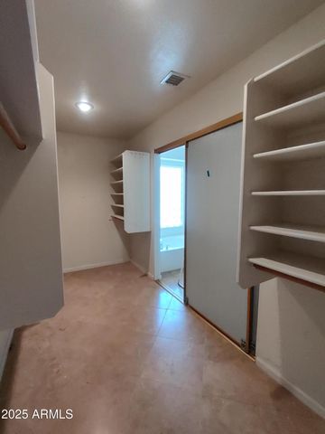 1365 W COURTNEY Lane, Tempe, AZ 85284