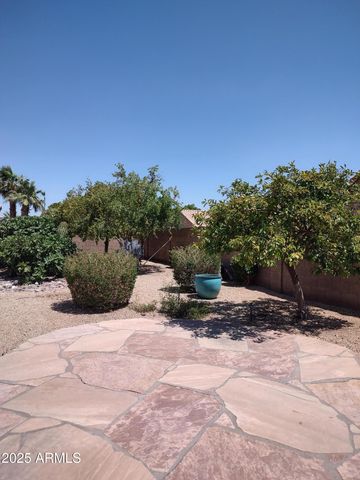 1365 W COURTNEY Lane, Tempe, AZ 85284