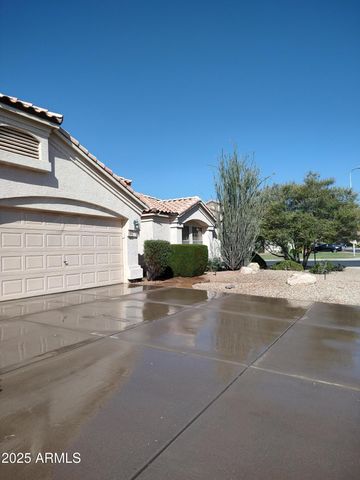1365 W COURTNEY Lane, Tempe, AZ 85284