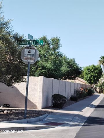 1365 W COURTNEY Lane, Tempe, AZ 85284