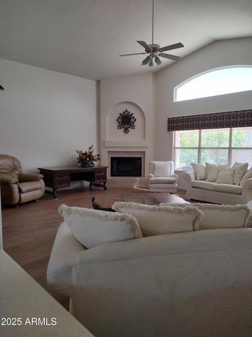 1365 W COURTNEY Lane, Tempe, AZ 85284