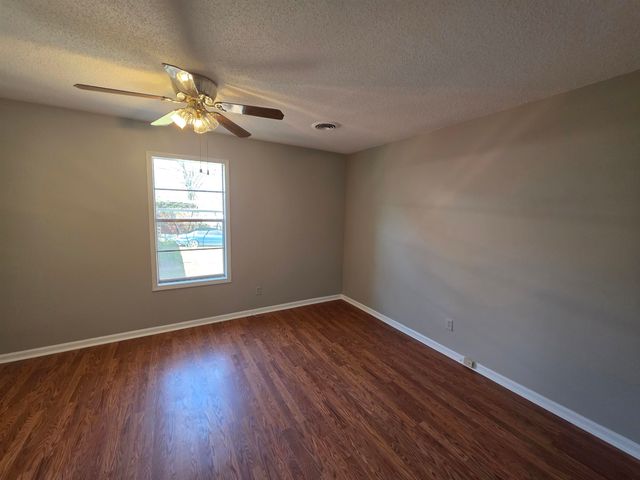 1404 CAMERON ST, Memphis, TN 38106