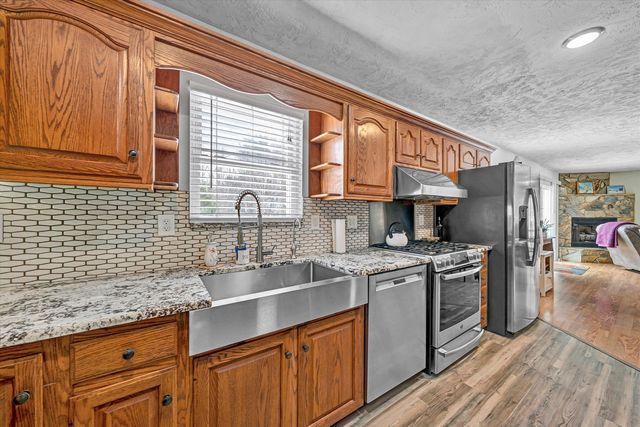 1768 Alean RD, Wirtz, VA 24184