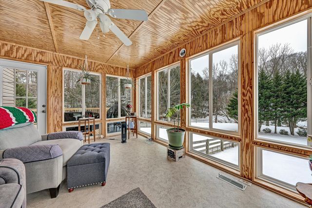 1768 Alean RD, Wirtz, VA 24184