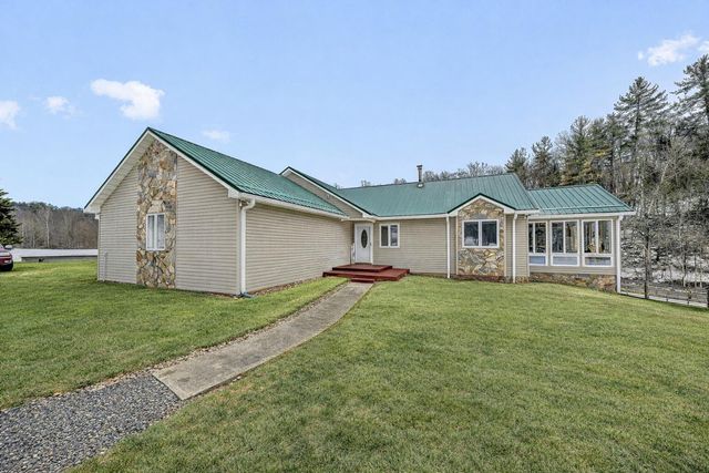 1768 Alean RD, Wirtz, VA 24184