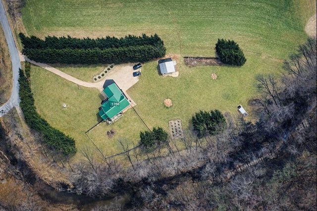 1768 Alean RD, Wirtz, VA 24184