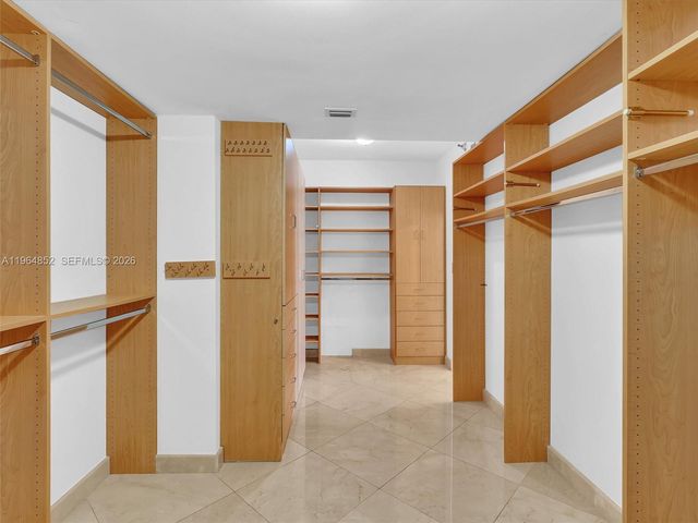 21150 Point Pl 2601, Aventura, FL 33180