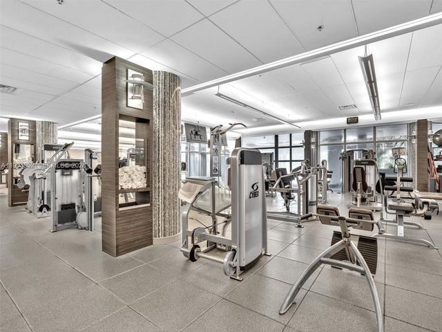 21150 Point Pl 2601, Aventura, FL 33180