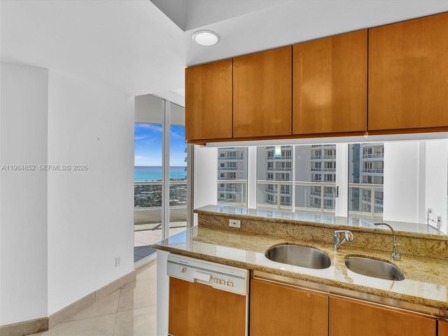 21150 Point Pl 2601, Aventura, FL 33180