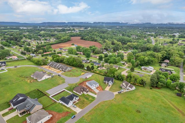67 Summerset Dr, Winchester, TN 37398