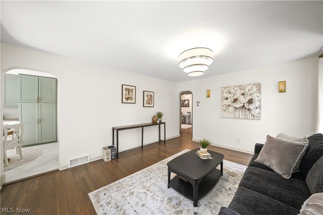 2771 W 230th Street, North Olmsted, OH 44070