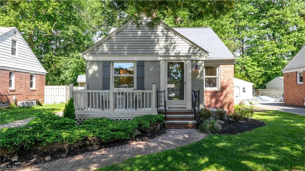 2771 W 230th Street, North Olmsted, OH 44070