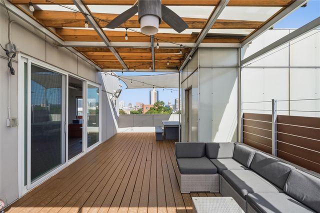 1200 E 11th ST 402, Austin, TX 78702