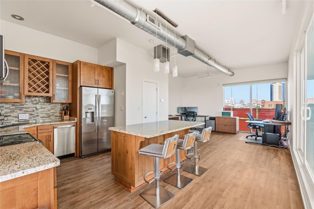 1200 E 11th ST 402, Austin, TX 78702
