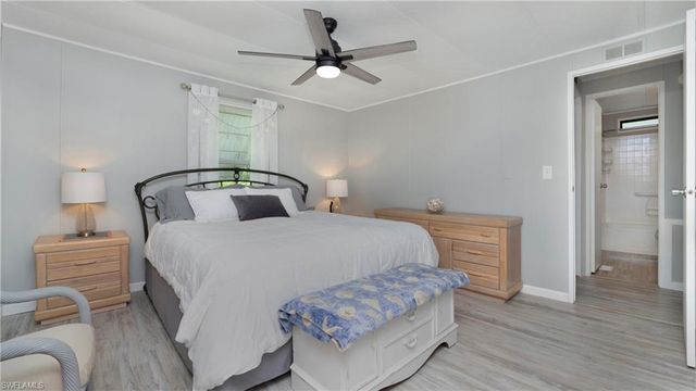 101 PINE KEY LN, Naples, FL 34114