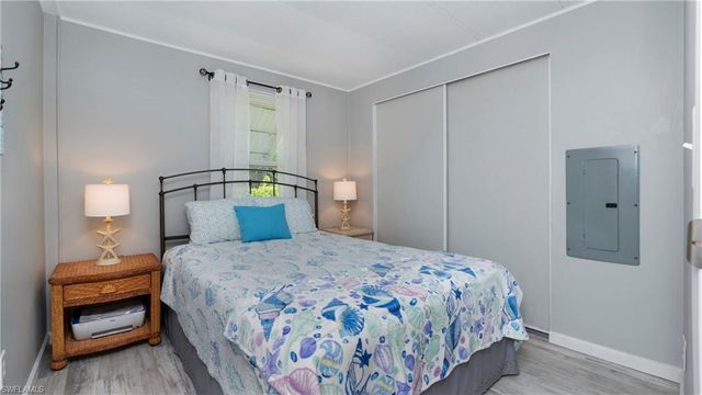 101 PINE KEY LN, Naples, FL 34114