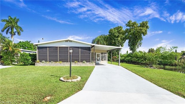 101 PINE KEY LN, Naples, FL 34114