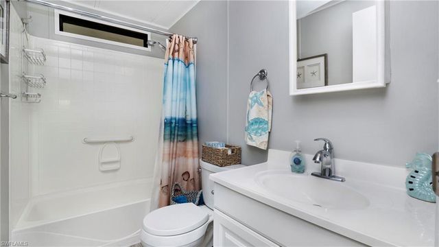 101 PINE KEY LN, Naples, FL 34114