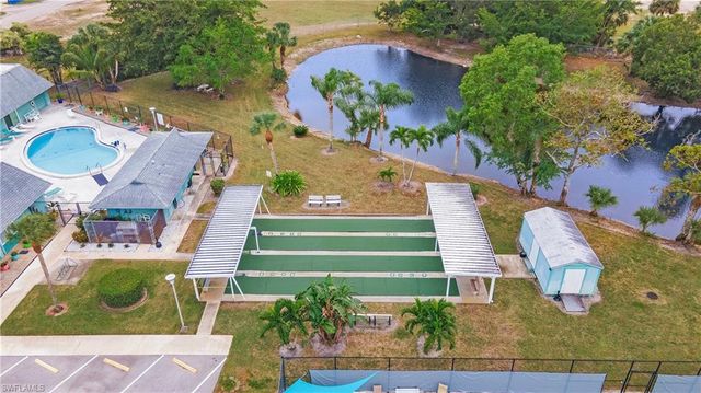 101 PINE KEY LN, Naples, FL 34114