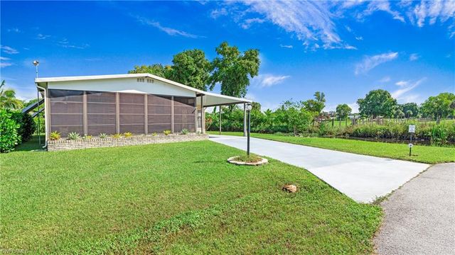 101 PINE KEY LN, Naples, FL 34114