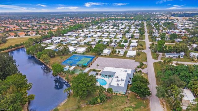 101 PINE KEY LN, Naples, FL 34114