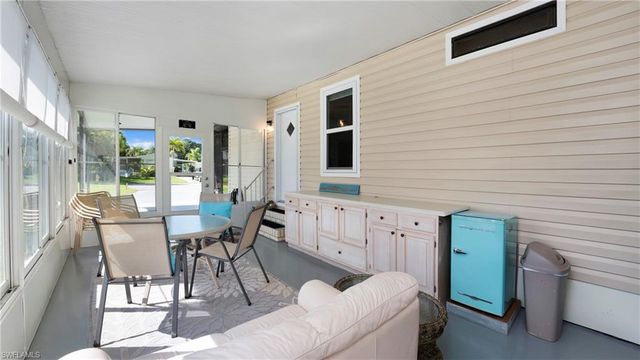 101 PINE KEY LN, Naples, FL 34114