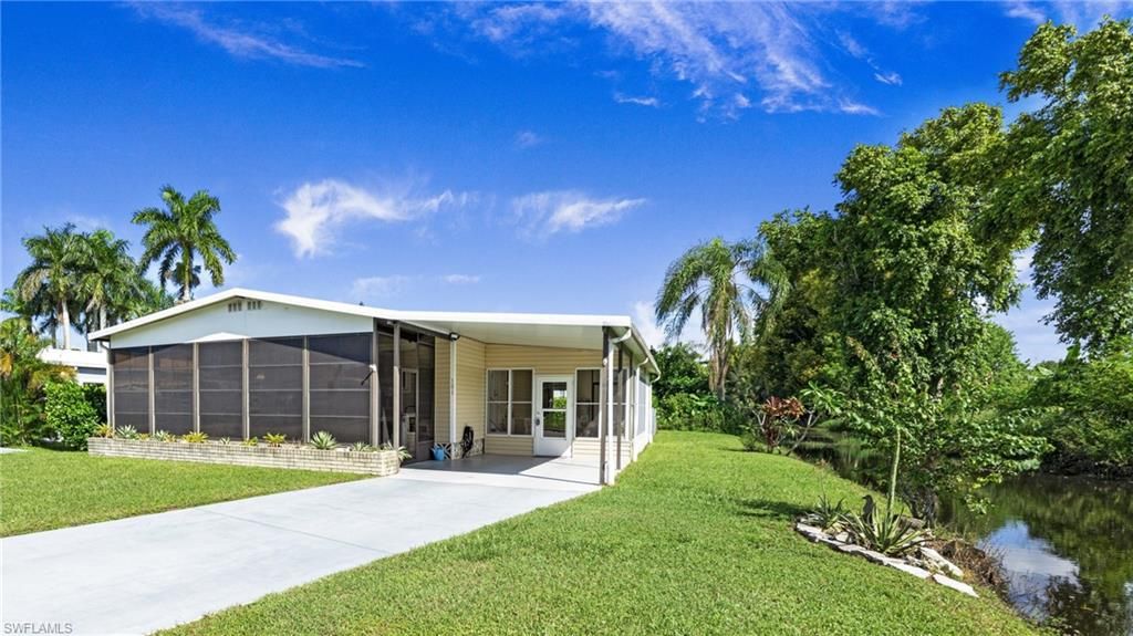 101 PINE KEY LN, Naples, FL 34114