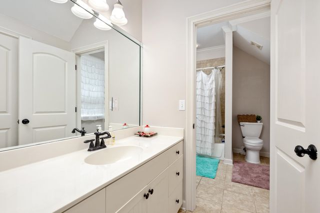 1634 LAUREL KNOLL CIR, Germantown, TN 38139