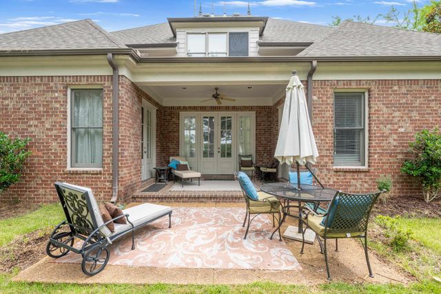 1634 LAUREL KNOLL CIR, Germantown, TN 38139